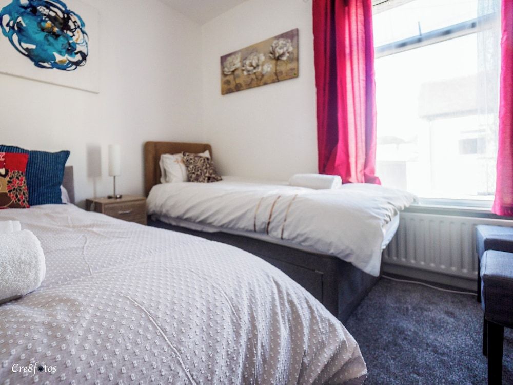 12 Cornwallis Lodge Family Room 2 1