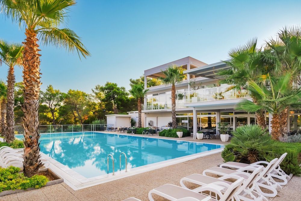 Gava Waterman Milna Resort – All Inclusive 1