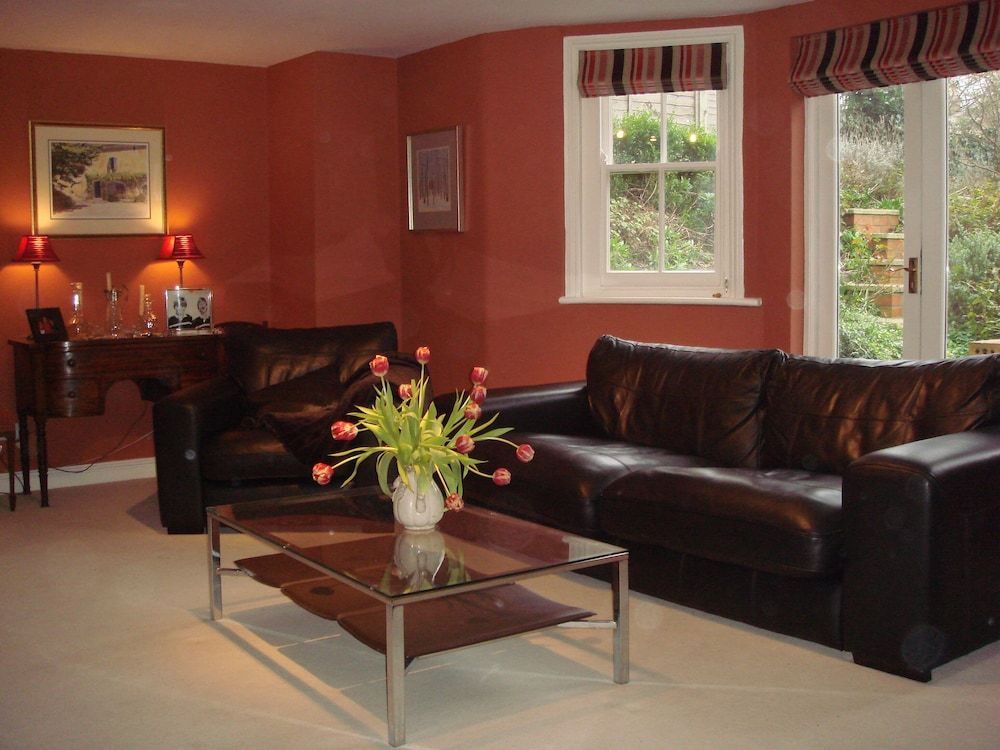 Laurel House 2