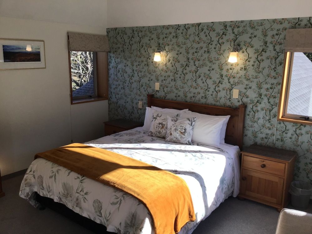 Woodland Glen Lodge B&B 1