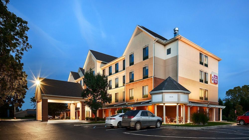 Best Western Plus Kalamazoo Suites 1
