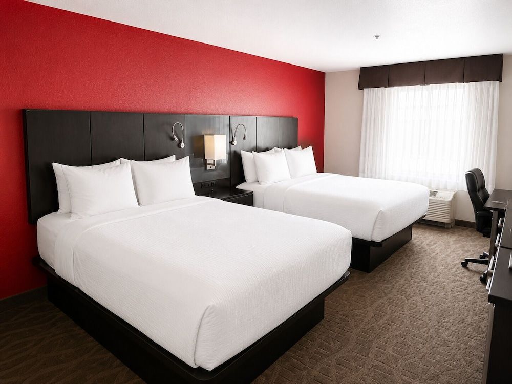 Astoria Hotel & Event Center 2
