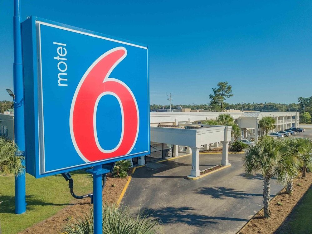 Motel 6 Saraland, AL 1