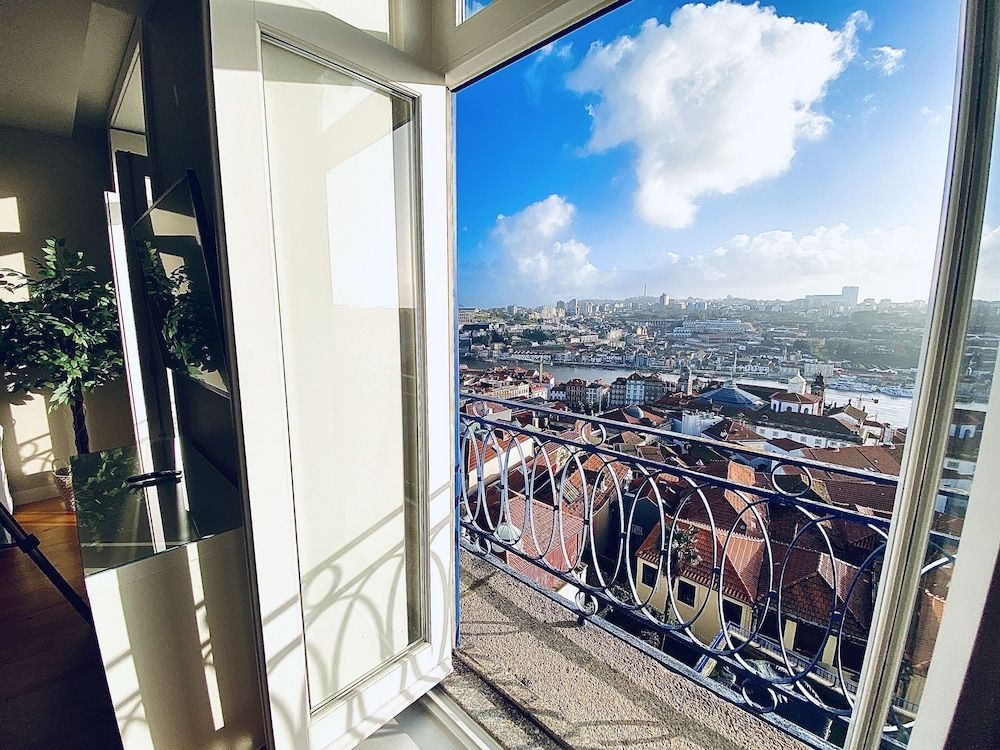 Vitoria's Terrace Apartments 1