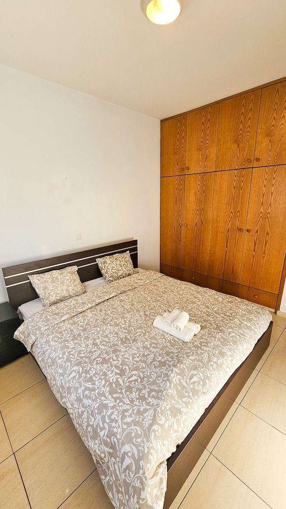 Unique City Rooms 1
