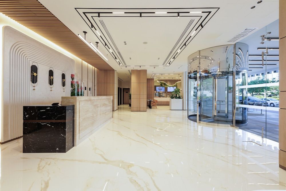 Holiday Inn Dubai Jumeirah Village Circle by IHG 2
