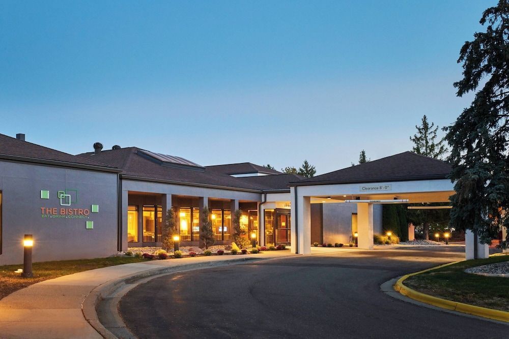 Courtyard by Marriott Detroit Warren 1