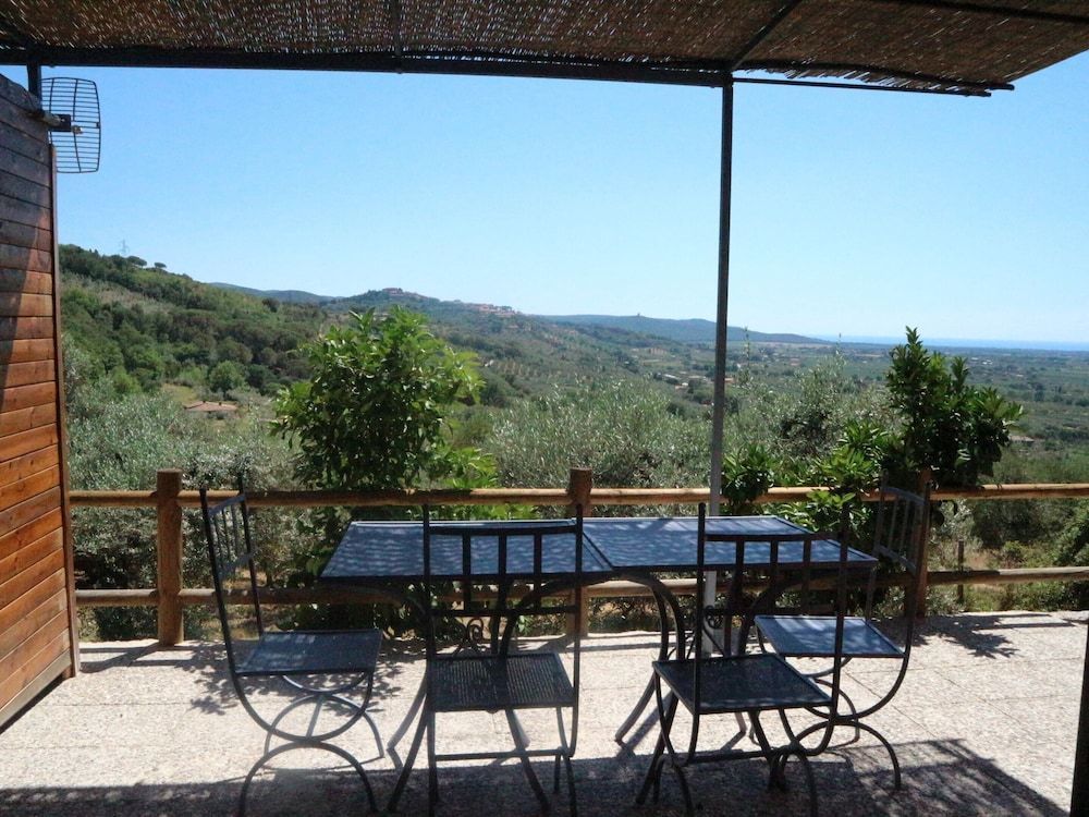 Snug Holiday Home in Castagneto Carducci near Thermal Bath 1
