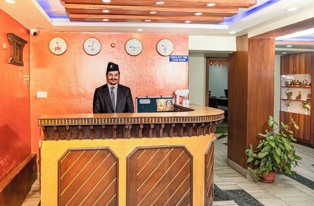 Hotel Holiday Regency 2