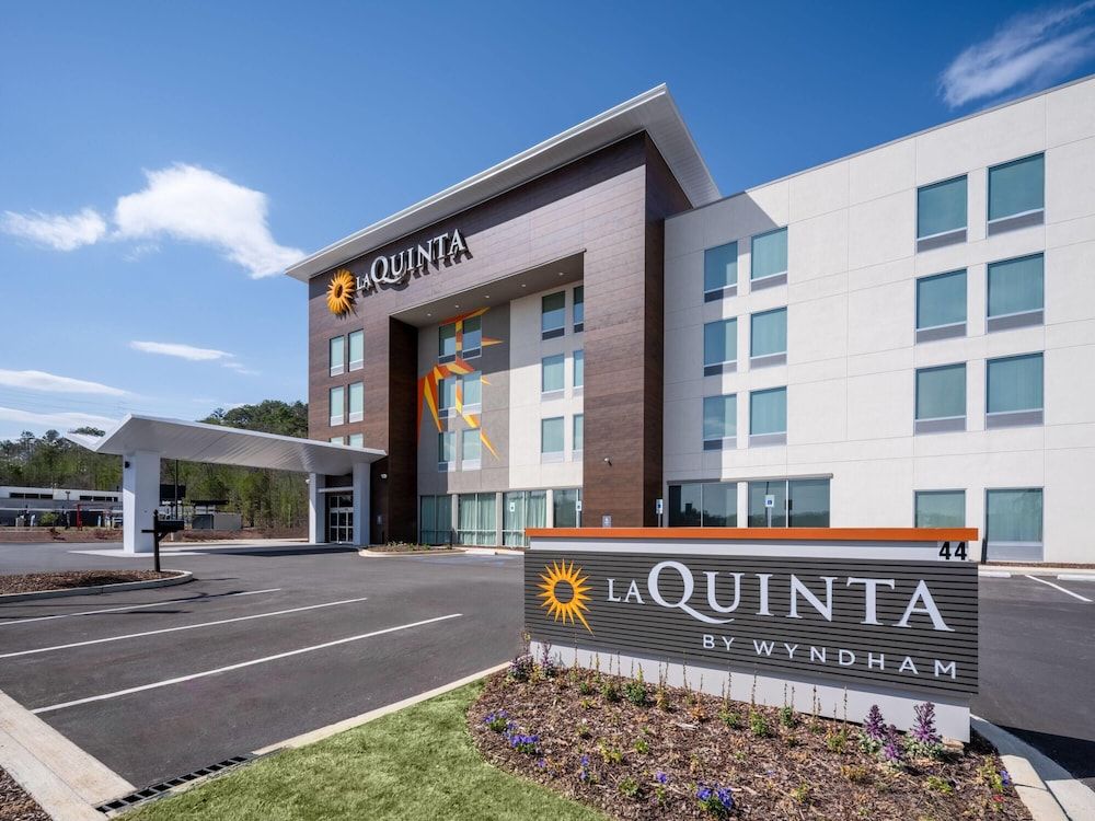 La Quinta by Wyndham Chelsea Birmingham 1