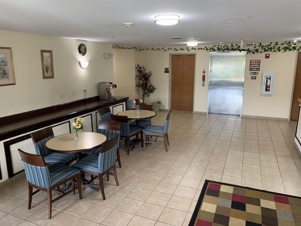 Amelia Inn & Suites 2