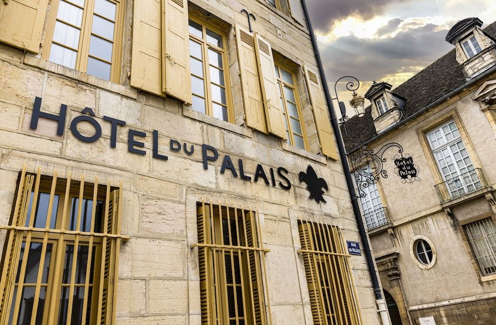 Hotel du Palais Dijon 1