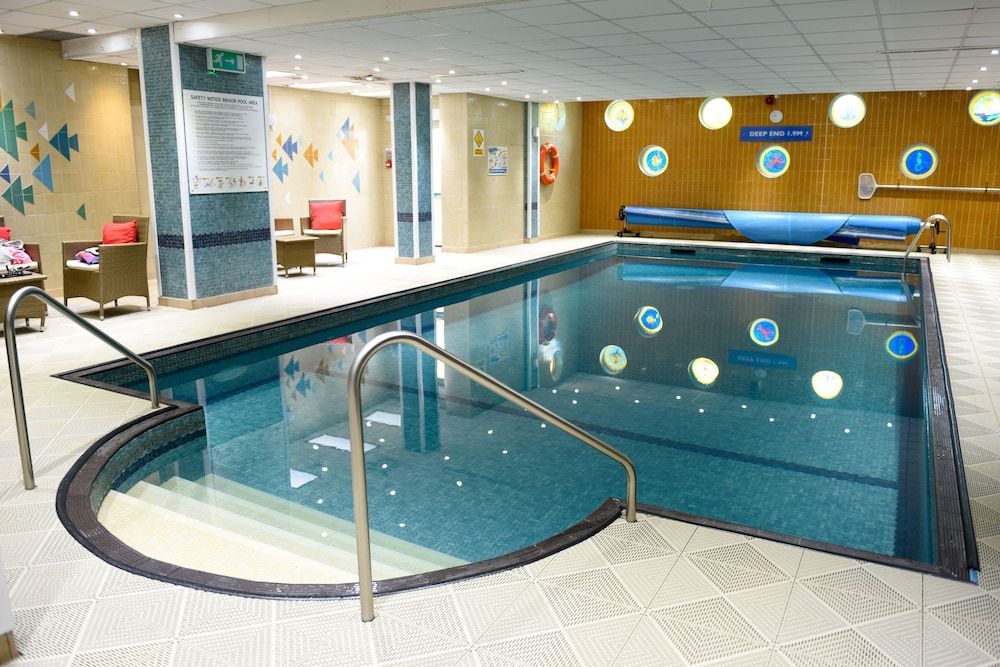 Riviera Hotel & Holiday Apartments 1