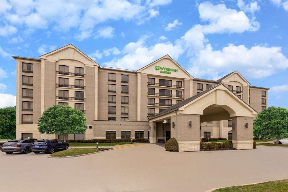 Wyndham Garden Kansas City Airport 1