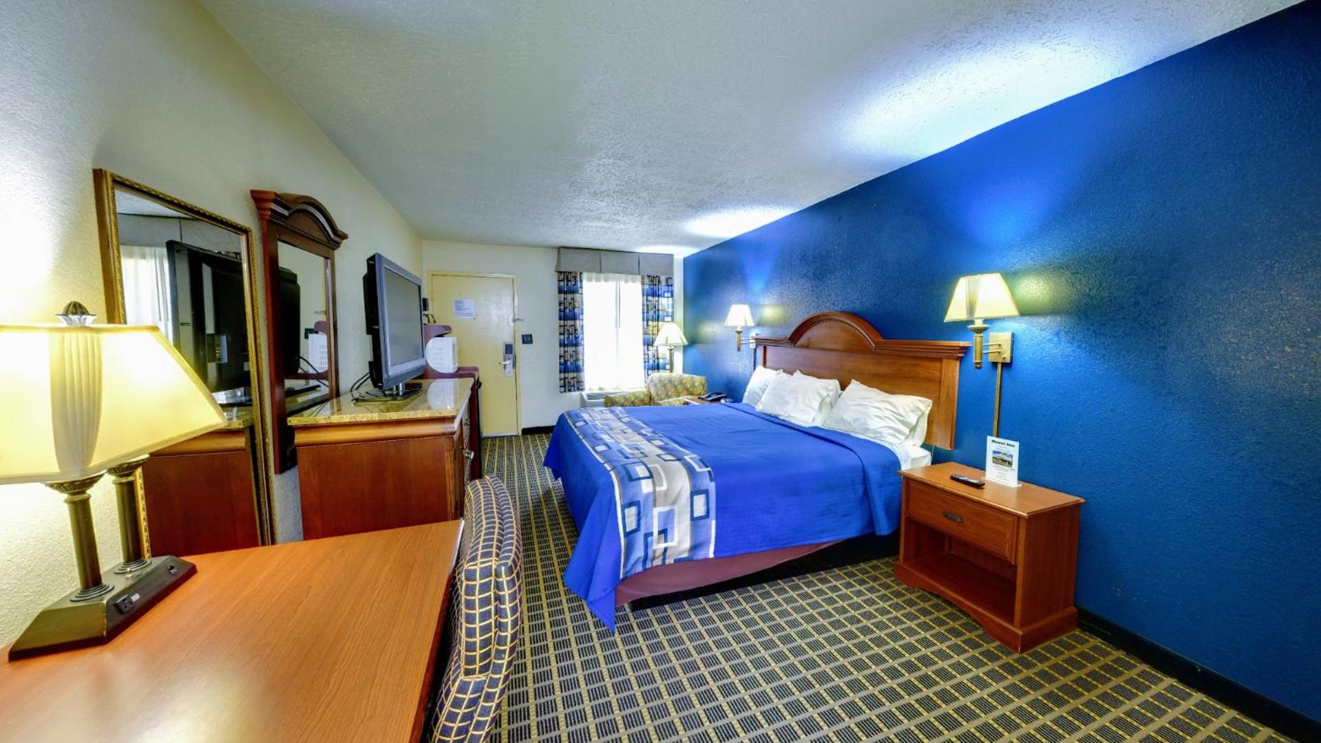Dahlonega Mountain Inn 1