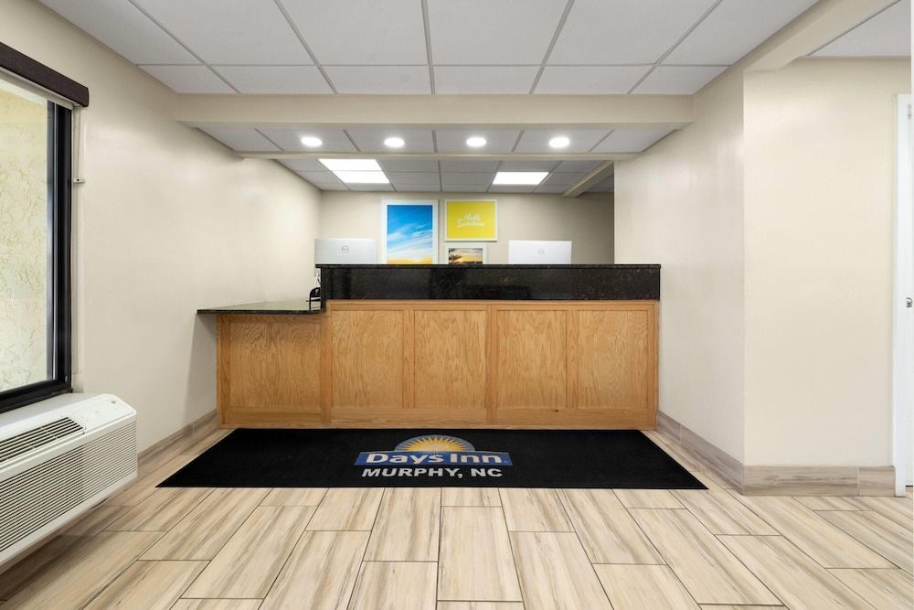 Days Inn by Wyndham Murphy 2