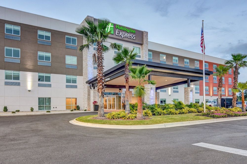 Holiday Inn Express FORT WALTON BEACH CENTRAL by IHG 1