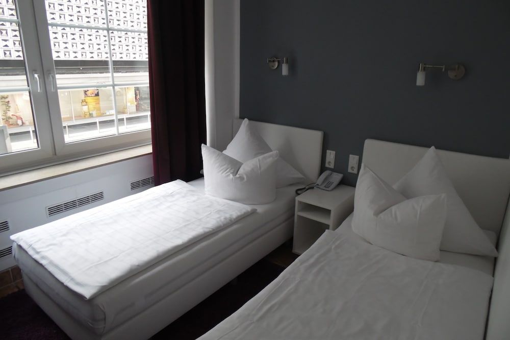 Rheinmetropole Hotel 1