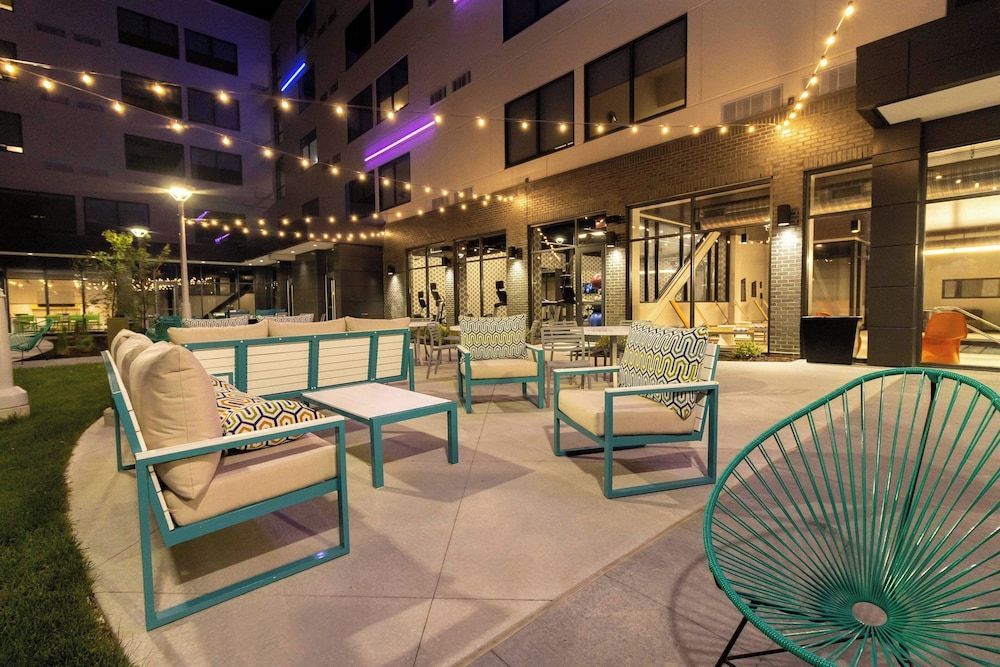 Aloft by Marriott St Louis Central West End 1