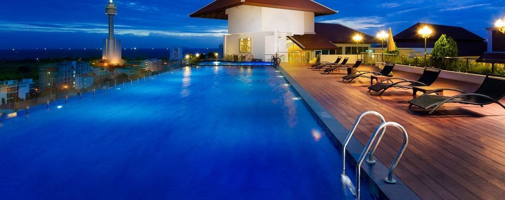Aiyara Grand Hotel 1
