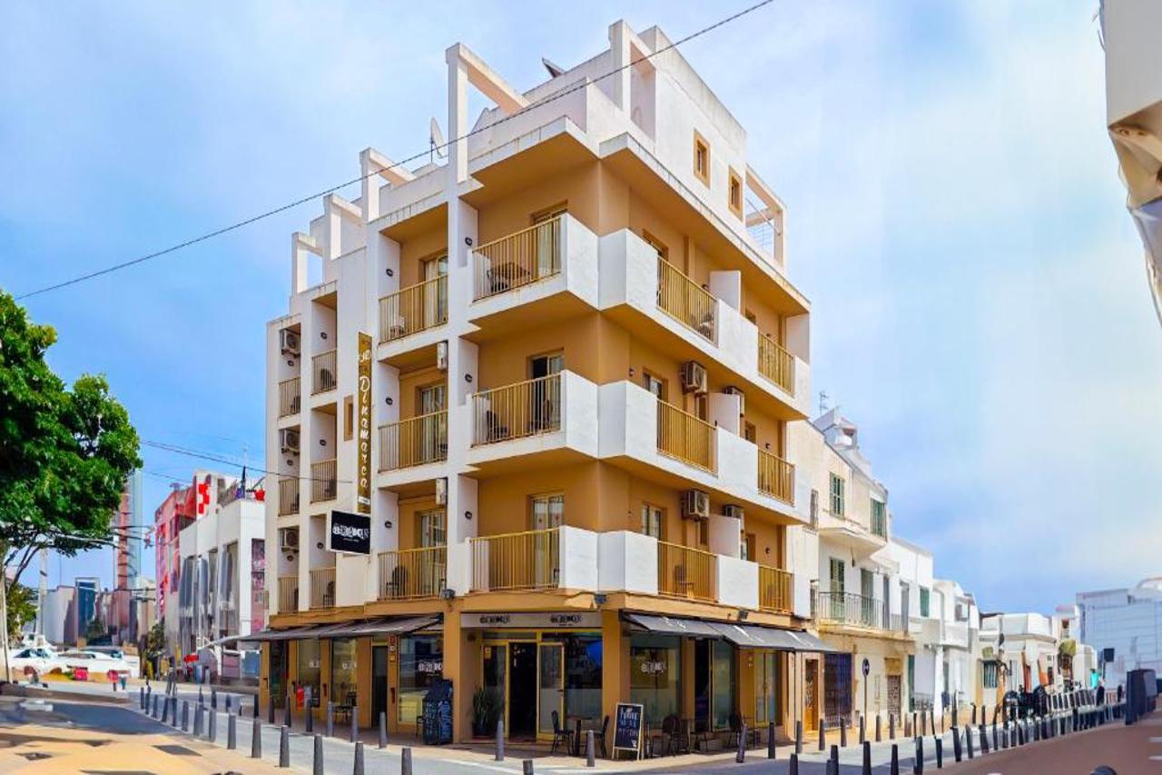 AzuLine Hostal Dinamarca 1