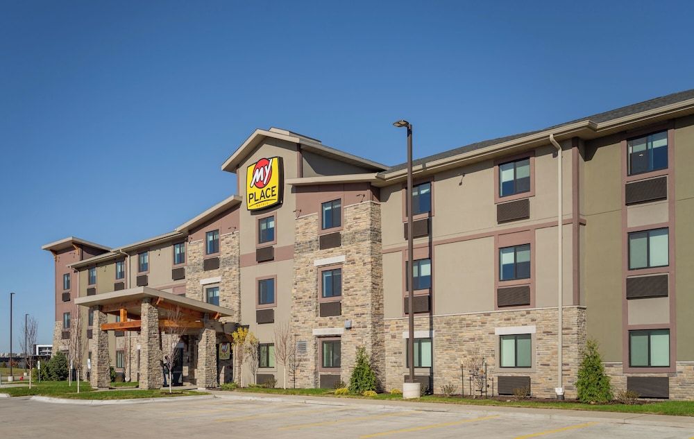 My Place Hotel-East Moline/Quad Cities, IL 1