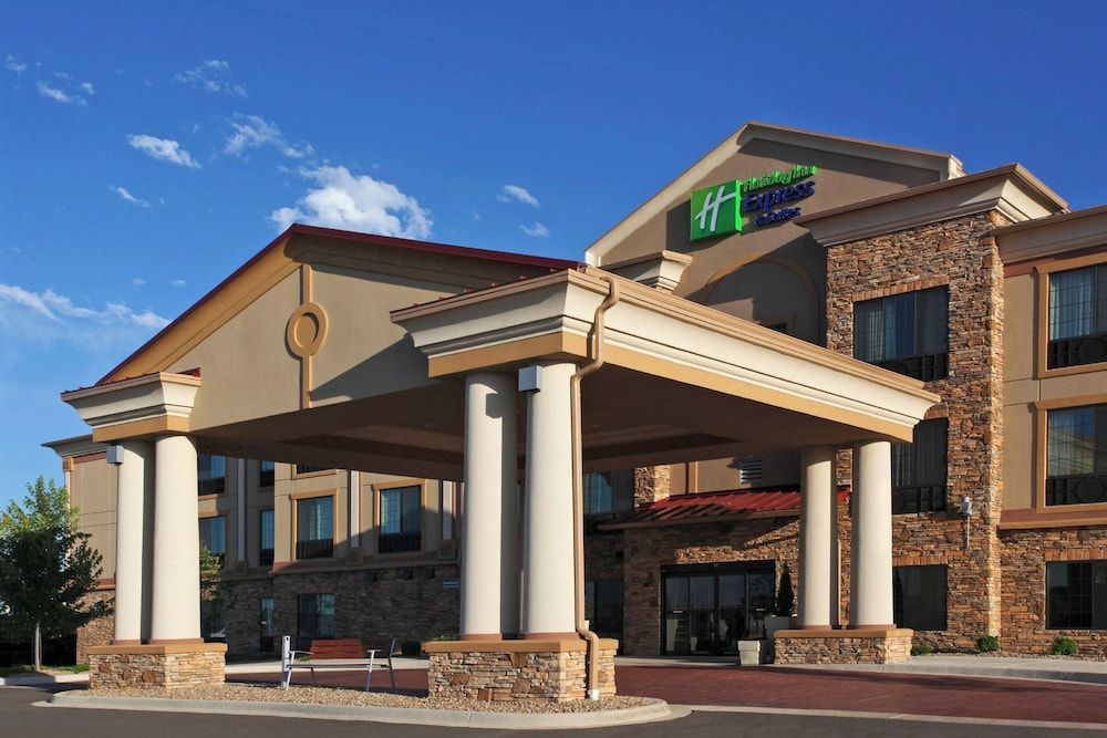 Holiday Inn Express & Suites LONGMONT - BOULDER AREA by IHG 1
