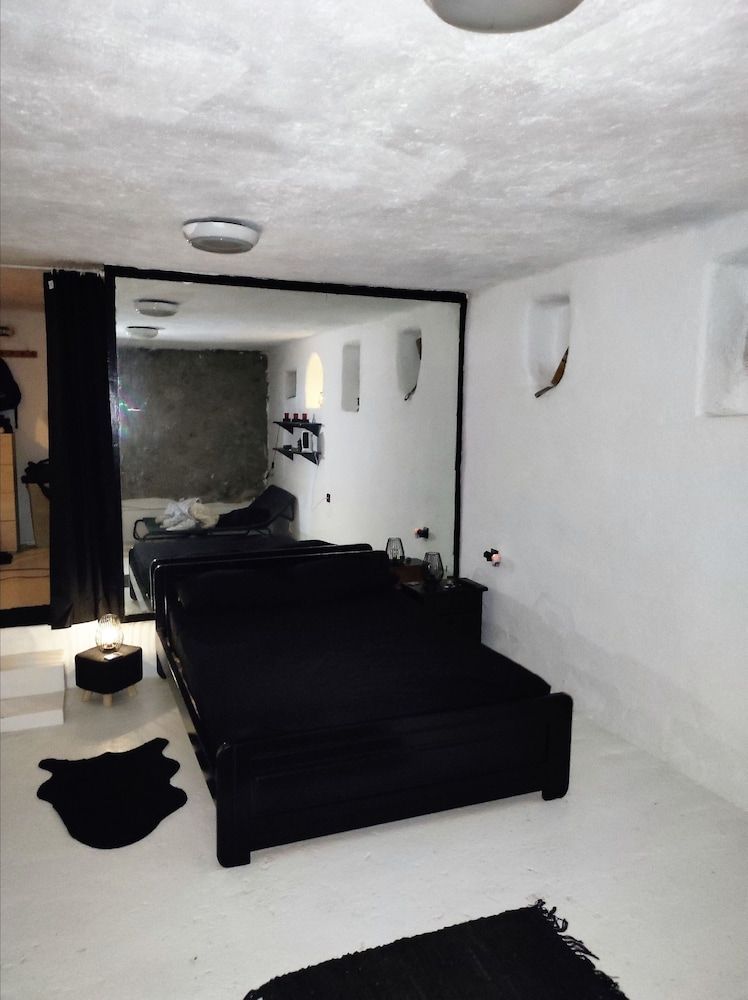 Pyrgi Artemis Place 1