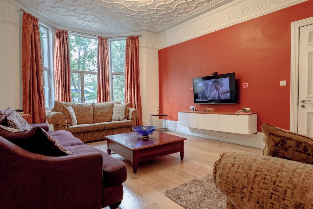 EBS London Stay 1