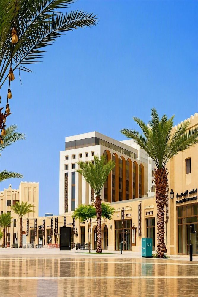 Golden Tulip Muscat The Village 1