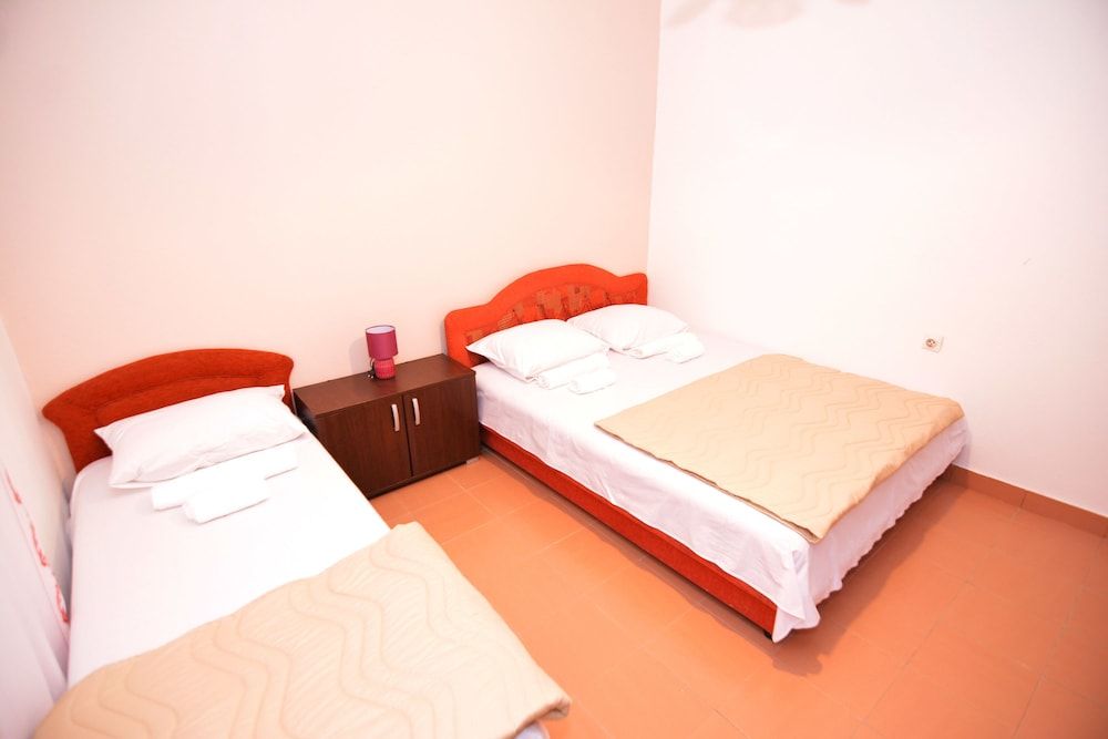 Apartments Jovana 2
