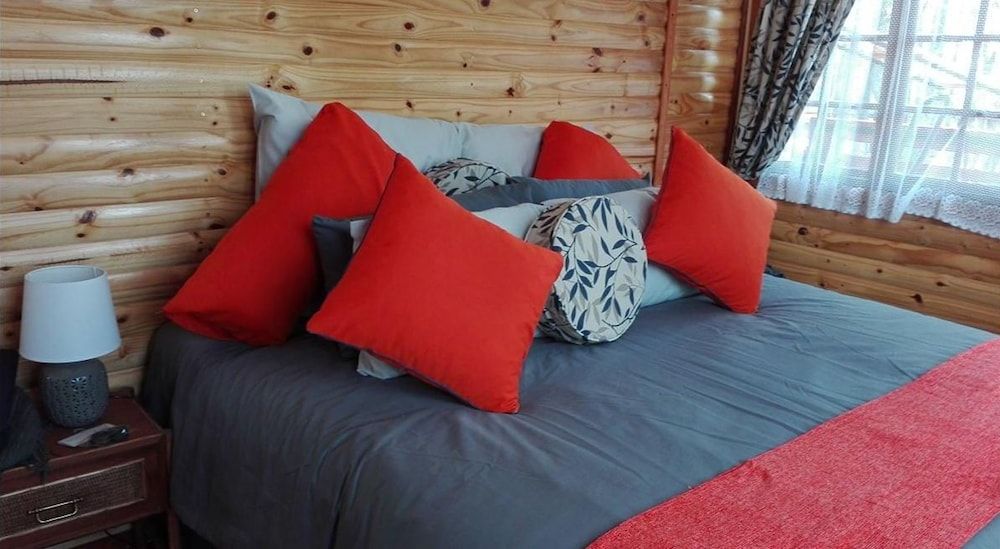 Woodland Gardens Self-Catering & Pet-Friendly Lodge 2