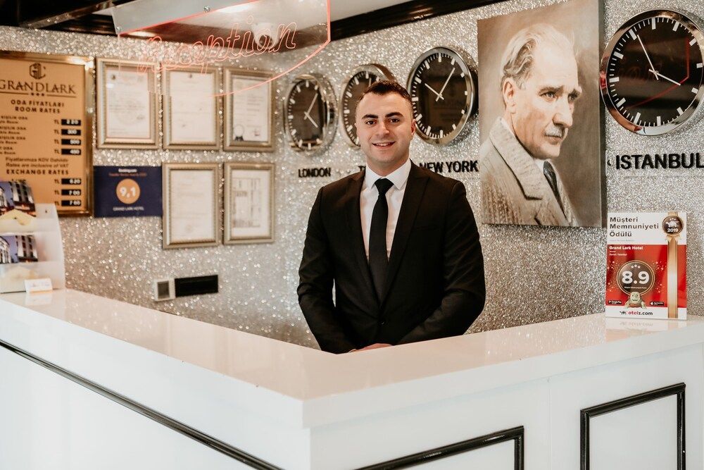 Otel Grand Lark İstanbul 2