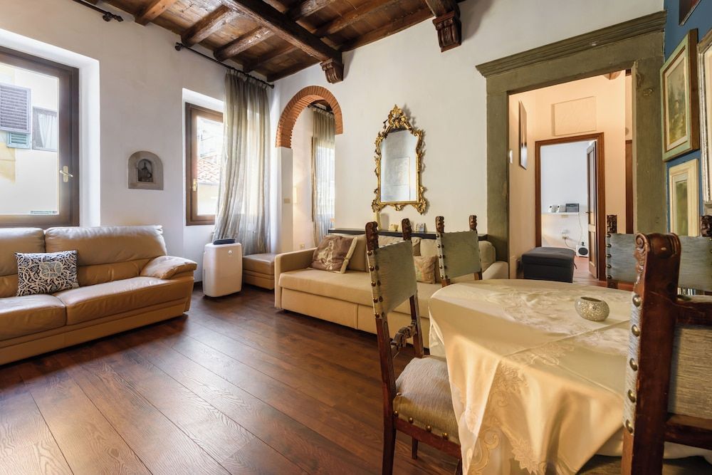Borgo Art Apartment by Mmega 1