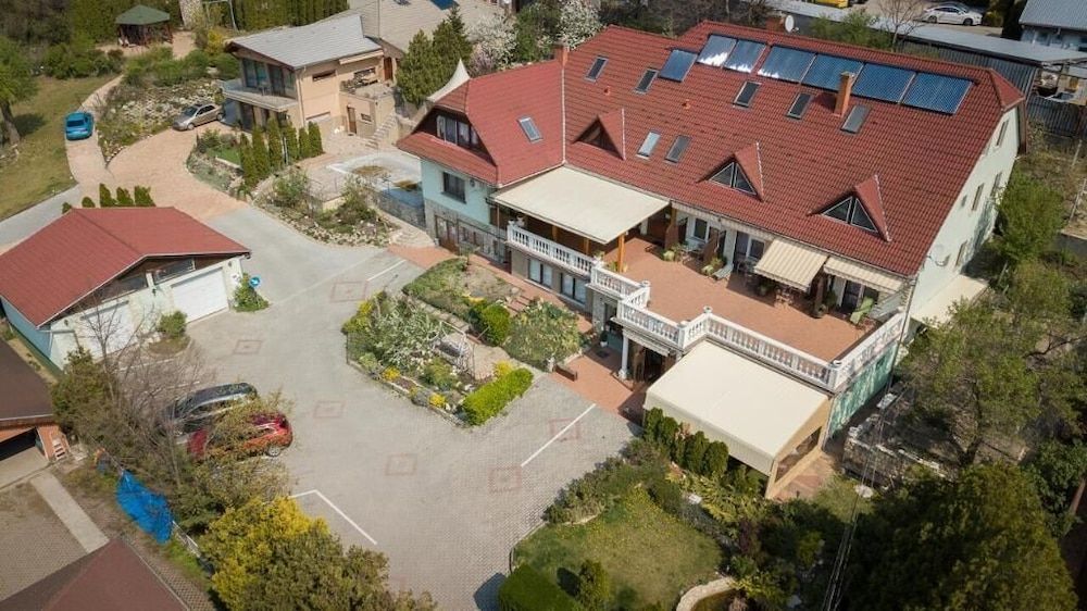 Le Rose Suites & Park Hotel 1