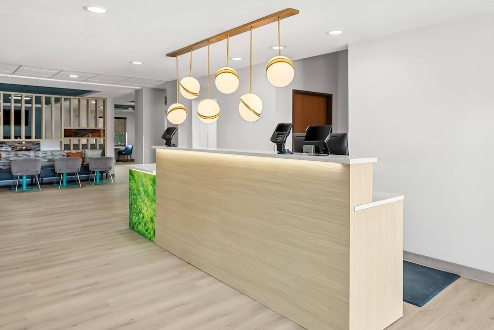 Comfort Suites Sanford 2