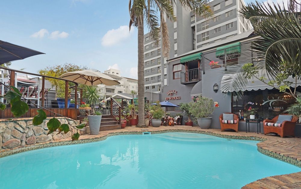 40 Winks Guest House Green Point Cape Town 1