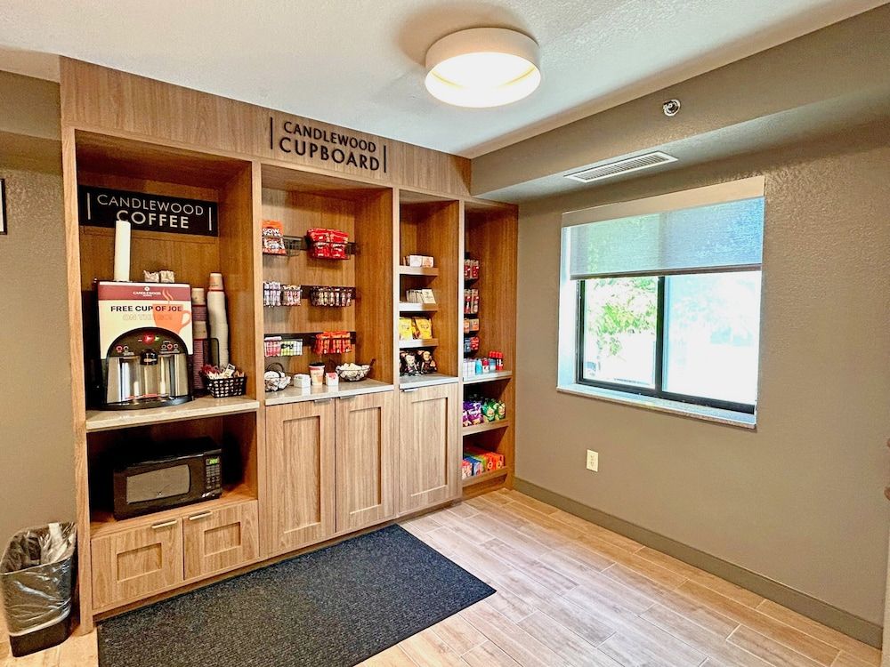 Candlewood Suites Indianapolis Downtown Medical District by IHG 1