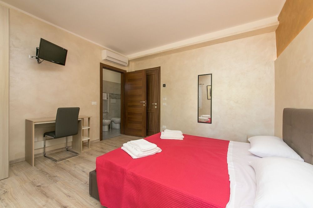 Red Lion Guest House 2