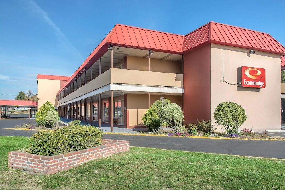 Econo Lodge West Haven 1