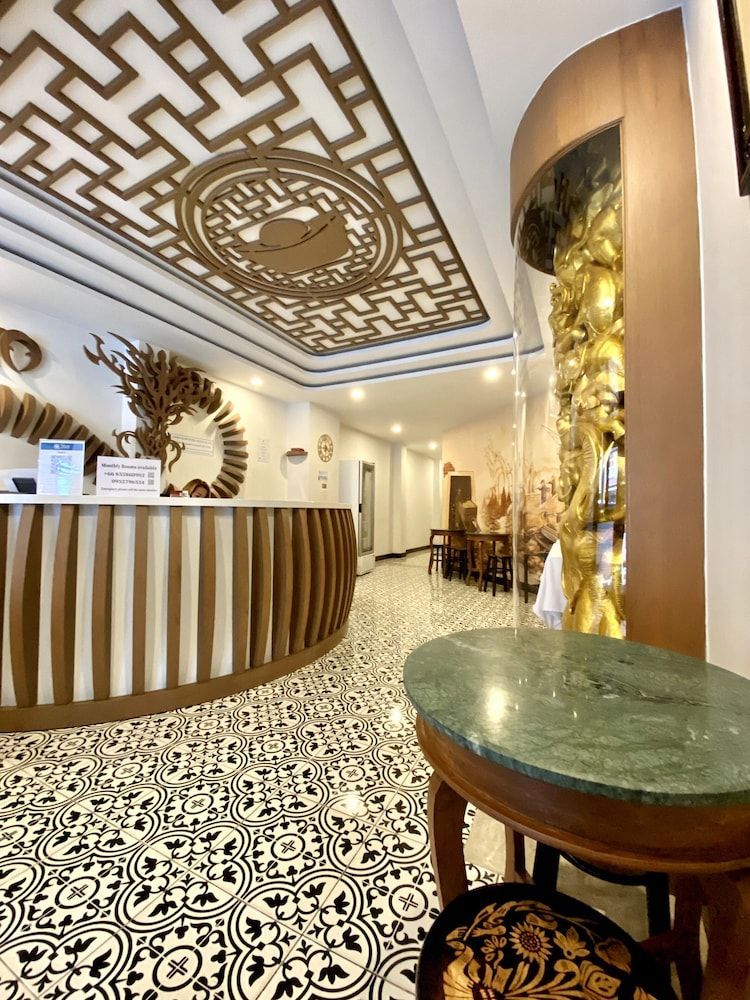 Sunray Beach Hotel Patong 1