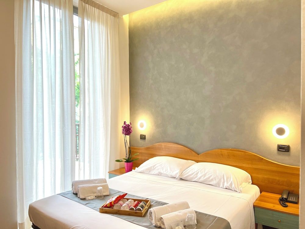 Hotel Sara 1