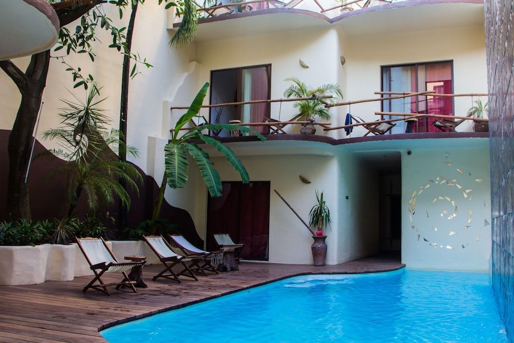 Kinbe Deluxe Boutique Hotel 1