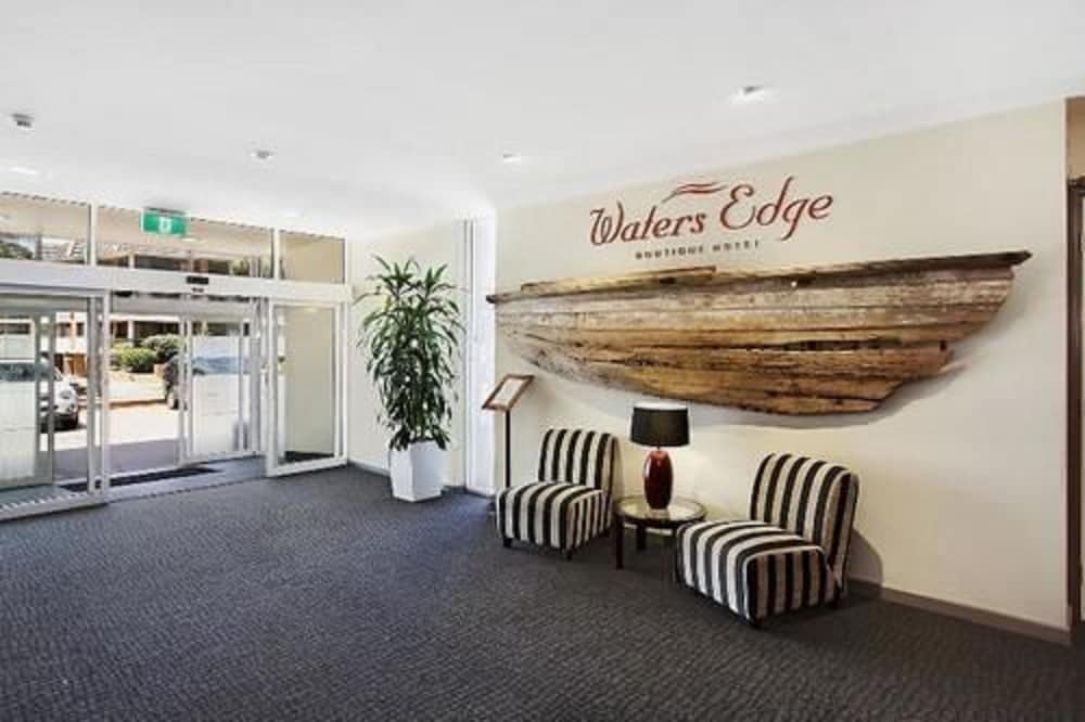 Comfort Resort Waters Edge 2