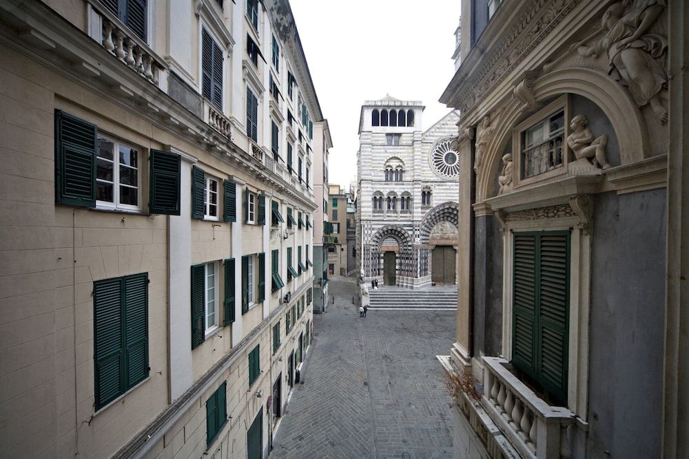 Palazzo Cicala 1
