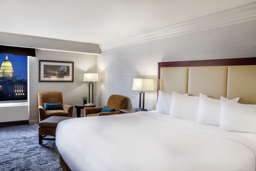 The Madison Concourse Hotel 1