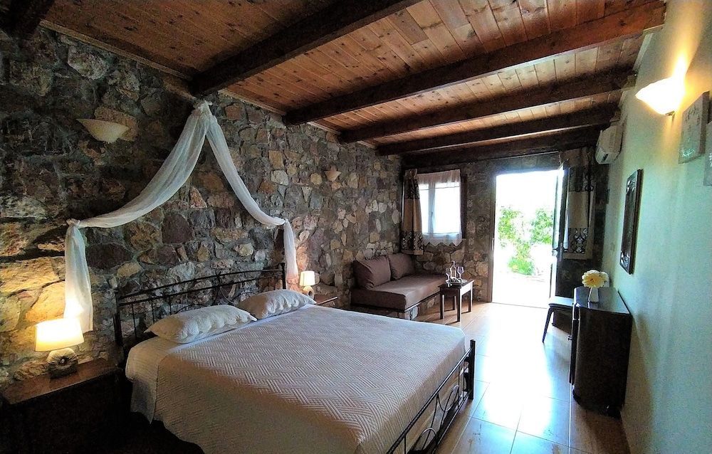 Ataviros Hotel 2