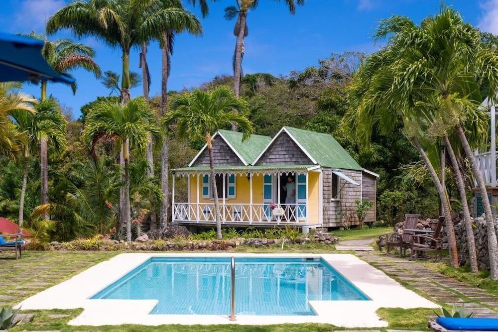 Hermitage Nevis 1