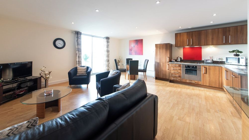 The Spires Serviced Apartments Birmingham 1