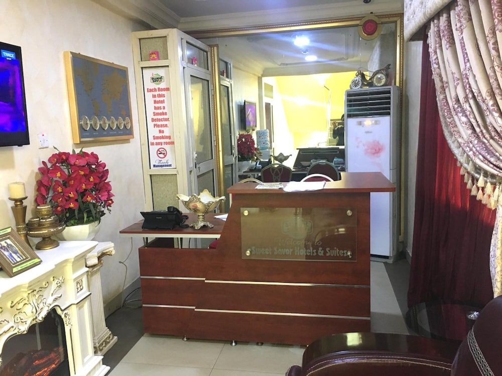Sweet Savor Hotels & Suites 2